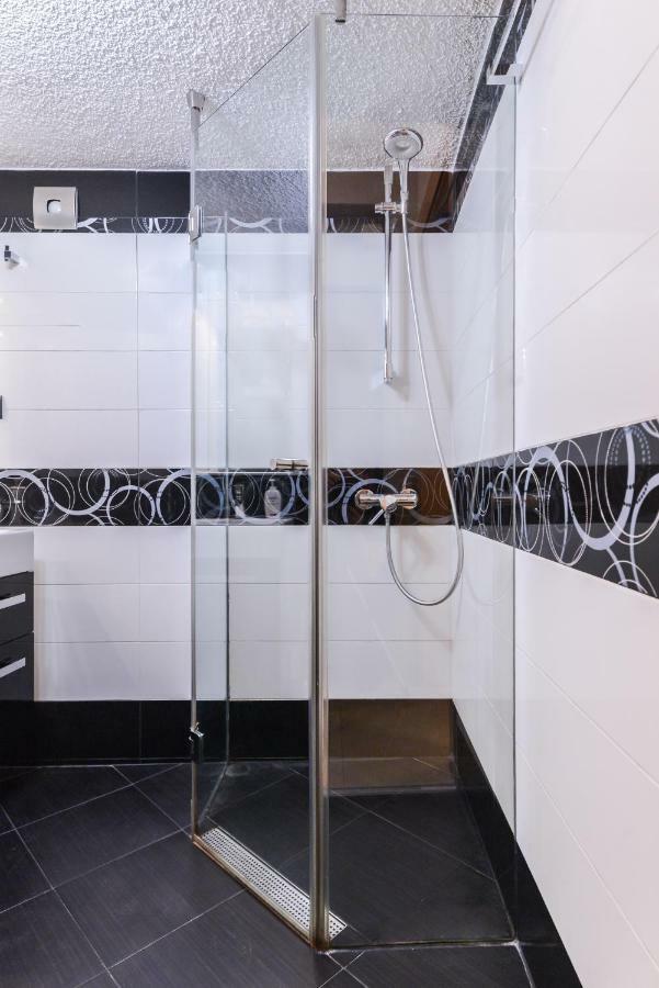 Extravaganzzo - Super Central One Bedroom Modern Apartment By Flat Mаnager Sofia Exterior photo